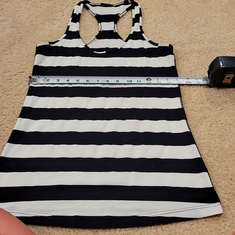 Lululemon stripped tank top sz 10